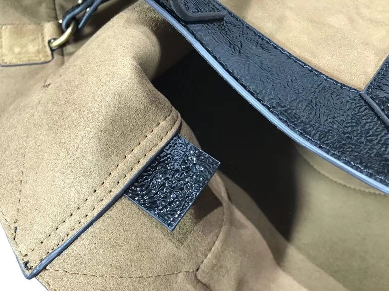 GUCCI 2018最新购物袋 超级大包很能装包配小pouch，519335 黑色双G图案，复古韵味 41×43×5.5cm