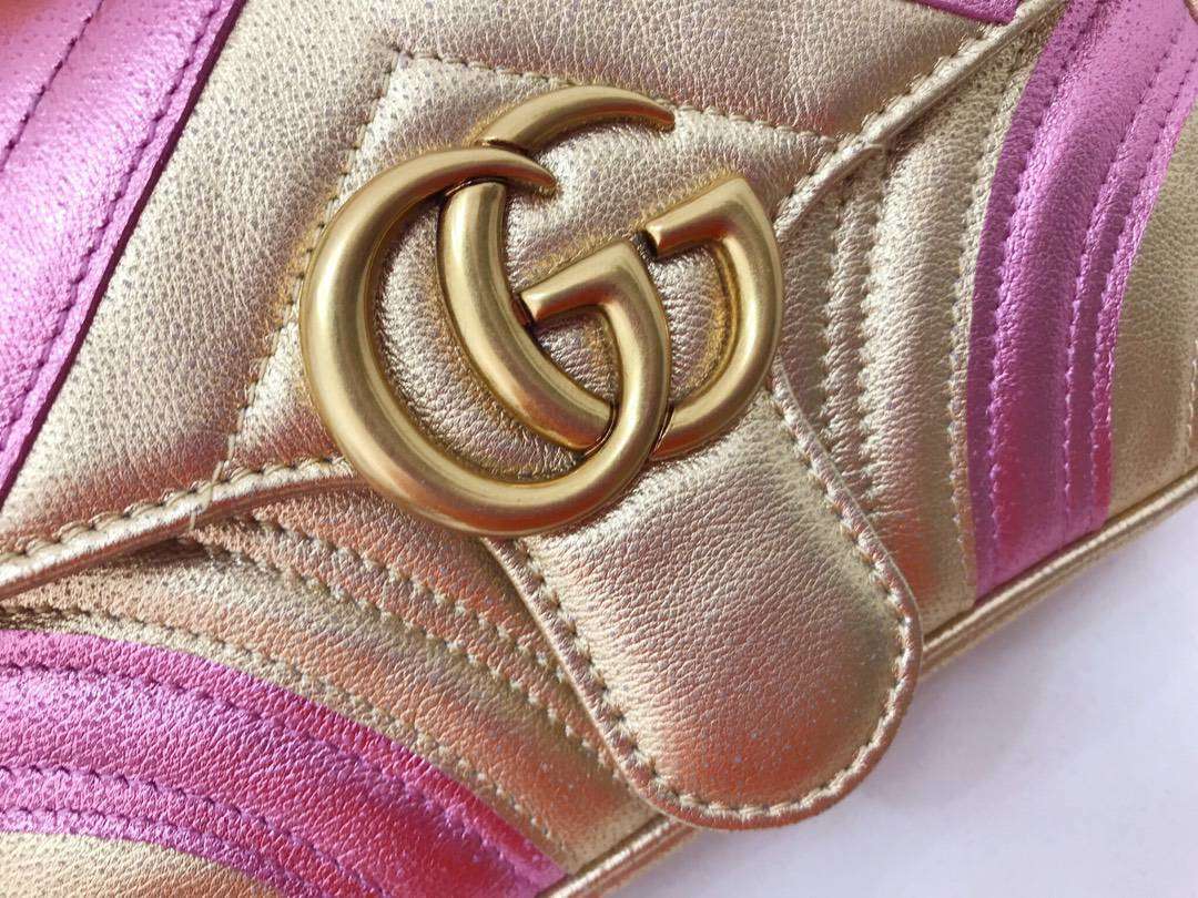 GUCCI（古驰）特别限量款 Marmont 手袋 446744 金粉色 少女感满满 闪闪金属质感 假日气息 22×13×6cm