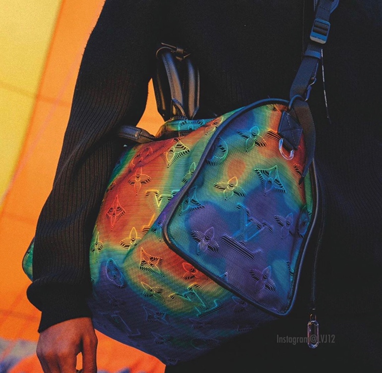 路易威登男包 LV2054双面系列旅行袋50301 新一季时尚单品俩面风 独特设计