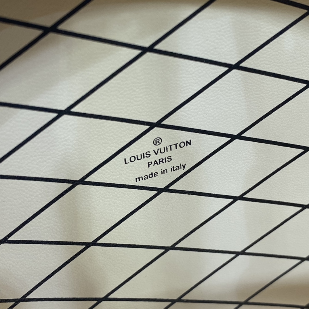 【￥1450】M43514黄皮 （新版 ） PETITE BOITE CHAPEAU手袋 Monogram涂层帆布 17.5 /16.5 /7.5cm 圆饼手提包